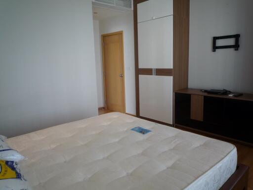 For Rent Bangkok Condo The Emporio Place Sukhumvit 24 BTS Phrom Phong Khlong Toei