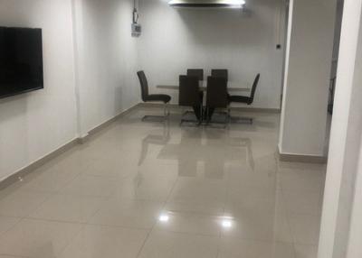 For Rent Bangkok Town House Sukhumvit BTS Phrom Phong Watthana