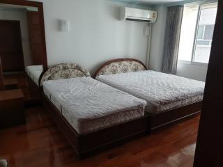 For Rent Bangkok Condo Acadamia Grand Tower Sukhumvit 43 BTS Phrom Phong Watthana