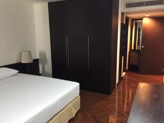 For Rent Bangkok Condo Baan Suanpetch Sukhumvit 39 BTS Phrom Phong Watthana