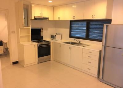 For Rent Bangkok Condo Acadamia Grand Tower Sukhumvit 43 BTS Phrom Phong Watthana