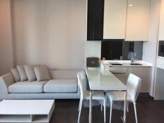 For Rent Bangkok Condo Q Asoke New Petchaburi BTS Asok MRT Phetchaburi Ratchathewi