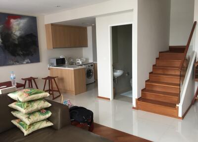 For Rent Bangkok Condo Villa Asoke New Petchaburi BTS Asok MRT Phetchaburi Ratchathewi