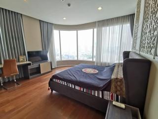 For Rent Bangkok Condo Menam Residences Charoen Krung 72 BTS Saphan Taksin