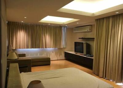 For Rent Bangkok Condo Tai Ping Tower Sukhumvit 63 BTS Ekkamai Watthana