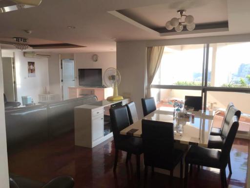 For Rent Bangkok Condo Tai Ping Tower Sukhumvit 63 BTS Ekkamai Watthana