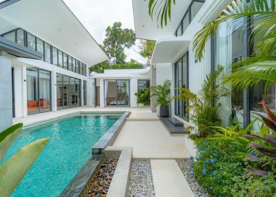 Modern tropical 3 bedrooms with private pool