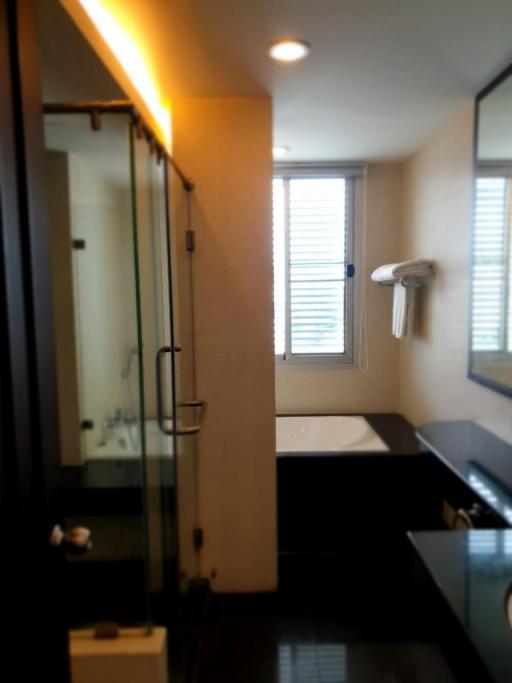 For Rent Bangkok Apartment Sathorn Gallery Residences Surasak BTS Surasak Bang Rak