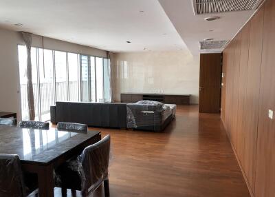 For Rent Bangkok Apartment Sukhumvit 23 BTS Asok MRT Sukhumvit Watthana