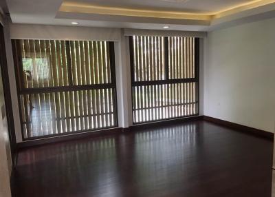 For Rent House Yen Akat Road BTS Chong Nonsi MRT Lumphini Sathorn