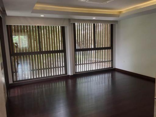 For Rent House Yen Akat Road BTS Chong Nonsi MRT Lumphini Sathorn