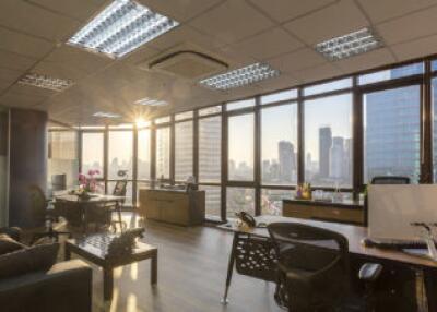 For Rent Office Rama 4 BTS Thong lor Khlong Toei