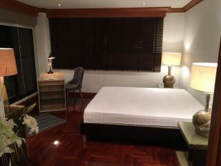 For Rent Bangkok Condo Supreme Ville Yen Akat BTS Chong Nonsi MRT Lumphini Sathorn