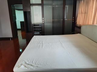 For Rent Bangkok Condo Le Raffine 24 Sukhumvit 24 BTS Phrom Phong