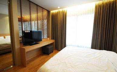 For Rent Bangkok Condo Emporio Place Sukhumvit 24 BTS Phrom Phong Khlong Toei