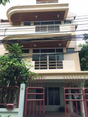 For Rent Bangkok House Sukhumvit BTS Phrom Phong Watthana