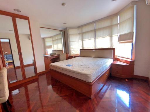 For Rent Bangkok Condo Green Point Condo Silom on Surawang Road near BTS Sala Daeng Sathorn