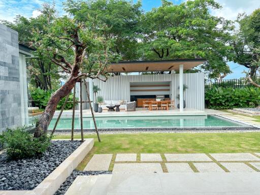 424 ตรม., 4 ห้องนอน, 5 ห้องน้ำ บ้าน ราคา ฿ 40,680,000