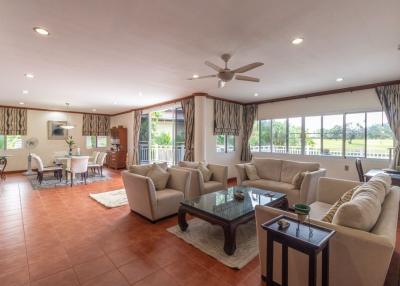 Laguna Home 4 bedrooms with private pool for sale