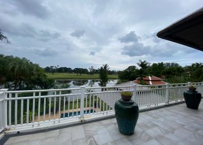 Laguna Home 4 bedrooms with private pool for sale