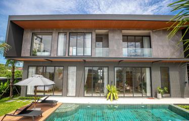 Luxury Seaview Pool Villa With 3 Bedrooms In Chalong