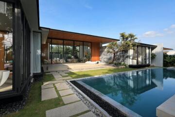 Luxury modern 4 bedrooms with private pool for sale in Choeng Thale