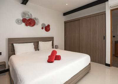 Modern 5 Bedrooms pool villa for sale in Rawai