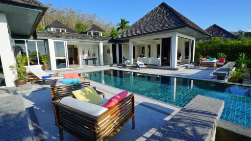 4 Bedrooms Luxury Private Pool Villa For Sale In Laguna Area