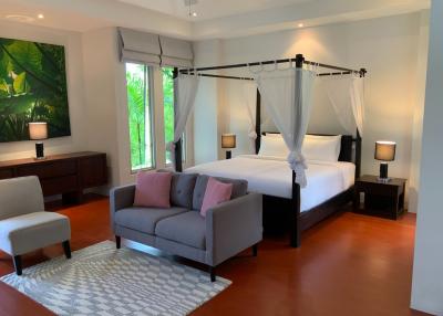 4 Bedrooms Luxury Private Pool Villa For Sale In Laguna Area