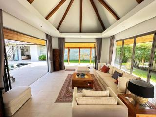 Resale - Anchan Lagoon 4 bedrooms with private pool for Sale