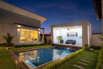 3 Bedrooms, Luxury Private Pool Villa In Rawai For Sale