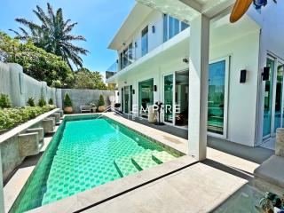 Resale Beautiful Private Pool Villa With 4 Bedrooms