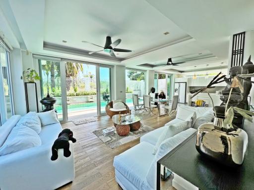 Resale Beautiful Private Pool Villa With 4 Bedrooms