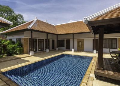 Resale Beautiful Private Pool Villa With 4 Bedrooms