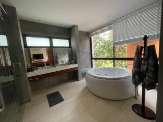 4 Bedrooms, Newly Renovated Private Pool Villa With For Rent In Kathu