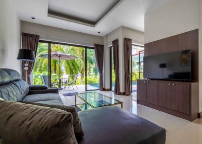 Golf course view 4 bedrooms with private pool villa for rent