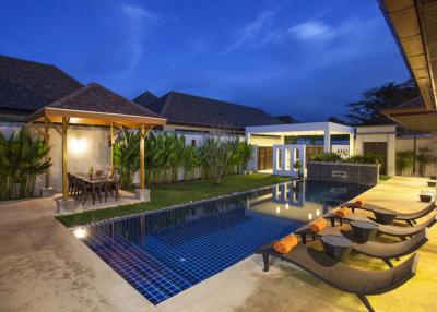 Luxury 4 bedrooms villa with Private Pool near Beaches in Rawai, Phuket