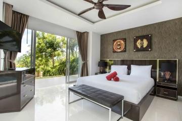 Luxurious 4-Bedroom Private Pool Villa with Stunning Sea View in Chalong