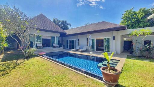 Spacious 3 Bedroom Villa with Private Pool in Nai-Harn, Rawai