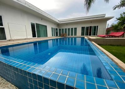 Luxurious 3 bedroom Villa with Private Pool in Koh Kaew, Phuket