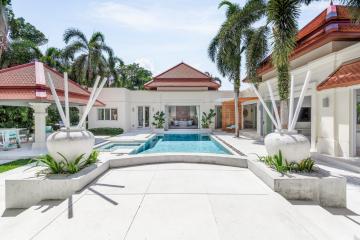 Luxurious 5 Bedroom Villa for Sale in Sai Taan, Phuket