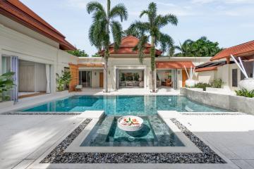 Luxurious 5 Bedroom Villa for Sale in Sai Taan, Phuket