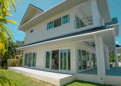 Spacious 3-Bedroom Villa with Private Pool in Rawai!