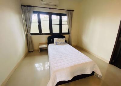 3 Bedrooms House in Sefton Park East Pattaya H009103