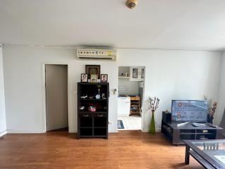 1-bedroom condo for sale close to BTS Phromphong