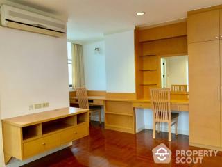 2-BR Condo at Supalai Place Sukhumvit 39 near BTS Phrom Phong