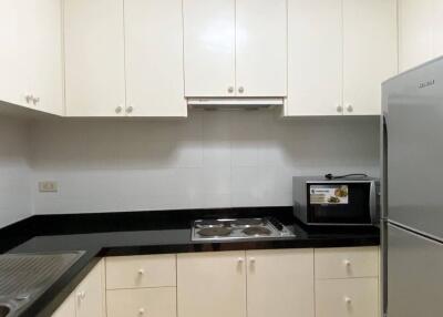 2-BR Condo at Supalai Place Sukhumvit 39 near BTS Phrom Phong