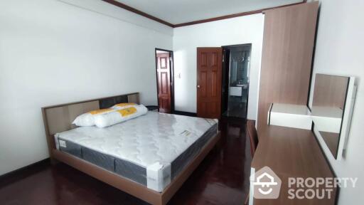 3-BR Apt. near BTS Phrom Phong