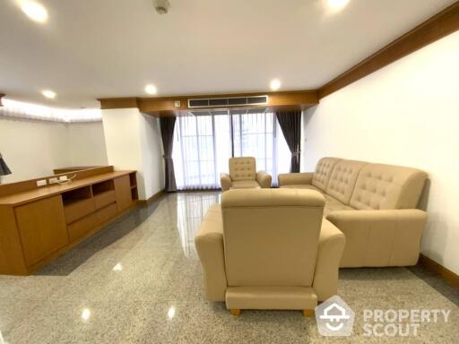 2-BR Condo at Supalai Place Sukhumvit 39 near BTS Phrom Phong