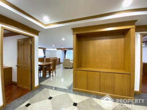 2-BR Condo at Supalai Place Sukhumvit 39 near BTS Phrom Phong